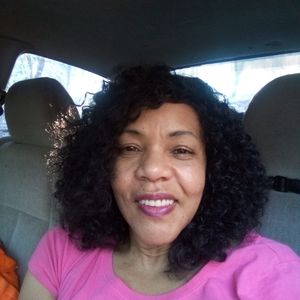 Meet your Posher, Mia